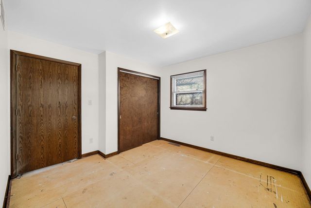 9317 Southmoor Avenue, Highland, IN 46322