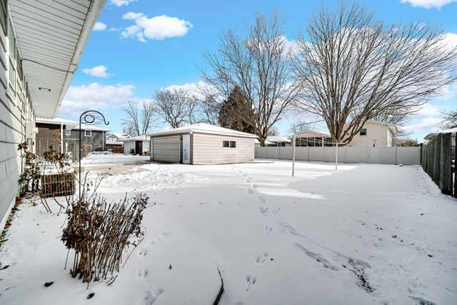 9317 Southmoor Avenue, Highland, IN 46322