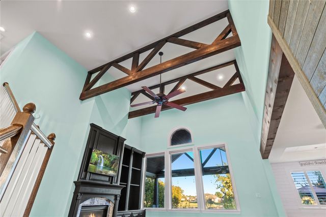 18904 W Grand Pine Circle, Montgomery, TX 77356