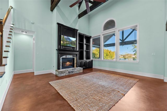 18904 W Grand Pine Circle, Montgomery, TX 77356