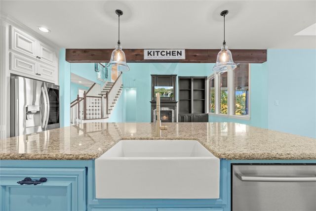 18904 W Grand Pine Circle, Montgomery, TX 77356