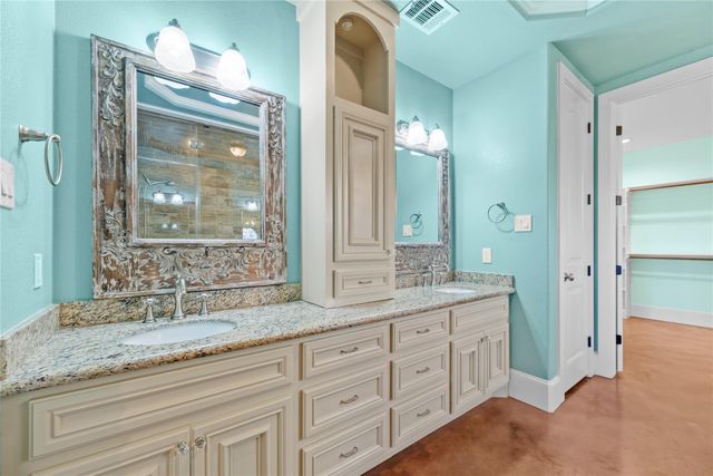 18904 W Grand Pine Circle, Montgomery, TX 77356