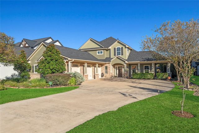 18904 W Grand Pine Circle, Montgomery, TX 77356