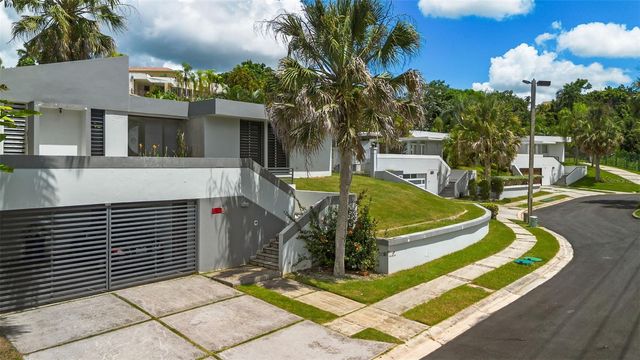 Calle Cibeles F14 PASEO DE LA FUENTE, San Juan, PR 00926