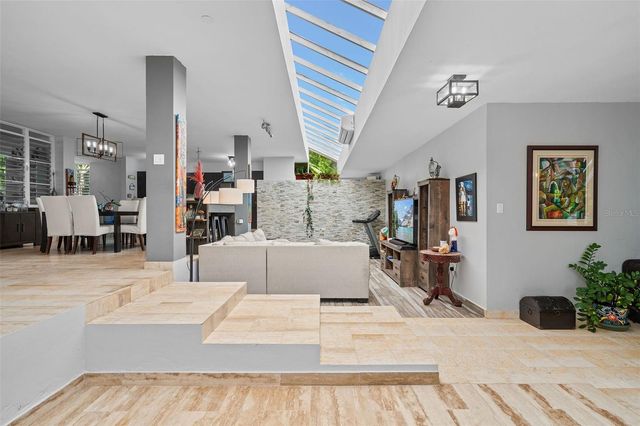 Calle Cibeles F14 PASEO DE LA FUENTE, San Juan, PR 00926