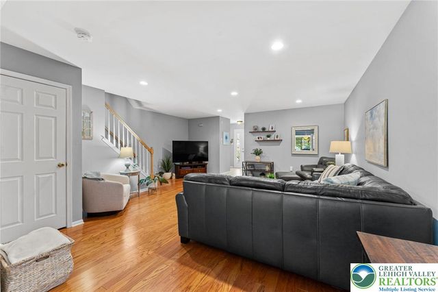 1616 Greystone Circle, Alburtis Boro, PA 18011