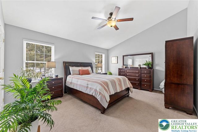 1616 Greystone Circle, Alburtis Boro, PA 18011