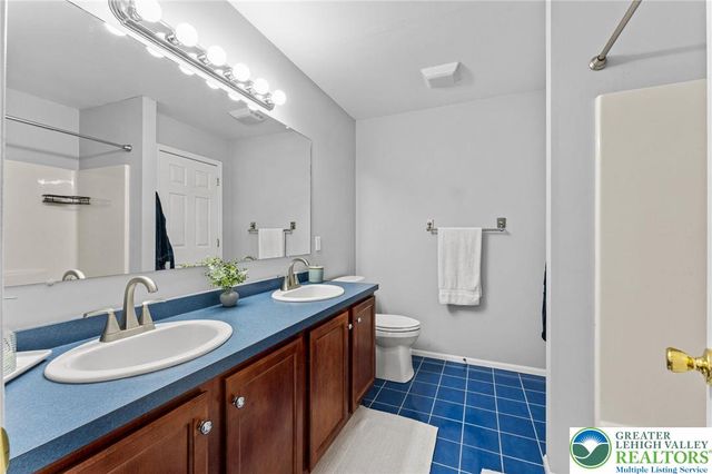 1616 Greystone Circle, Alburtis Boro, PA 18011