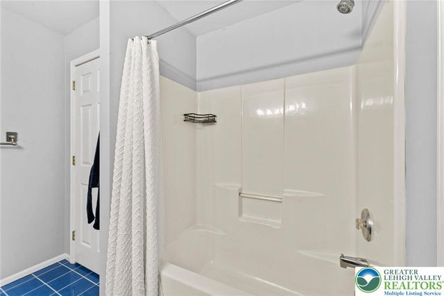 1616 Greystone Circle, Alburtis Boro, PA 18011