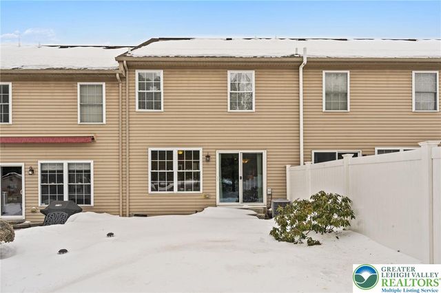 1616 Greystone Circle, Alburtis Boro, PA 18011