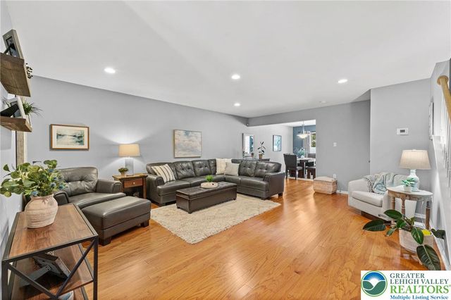 1616 Greystone Circle, Alburtis Boro, PA 18011