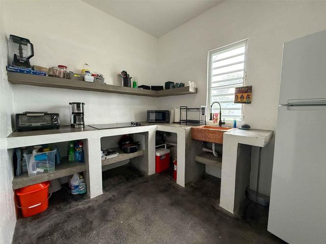 21 CALLE MARGIN MARTINEZ, Vieques, PR 00765