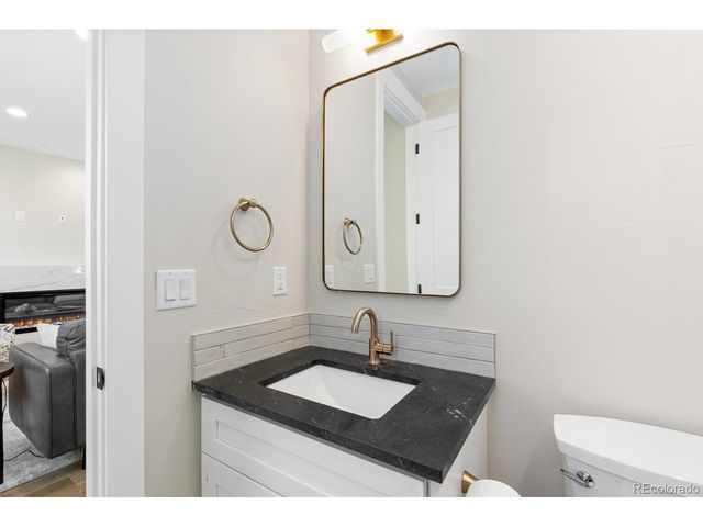 5501 S Nevada St A, Littleton, CO 80120