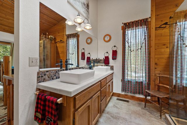 17884 Flat Top Lane, Sunriver, OR 97707