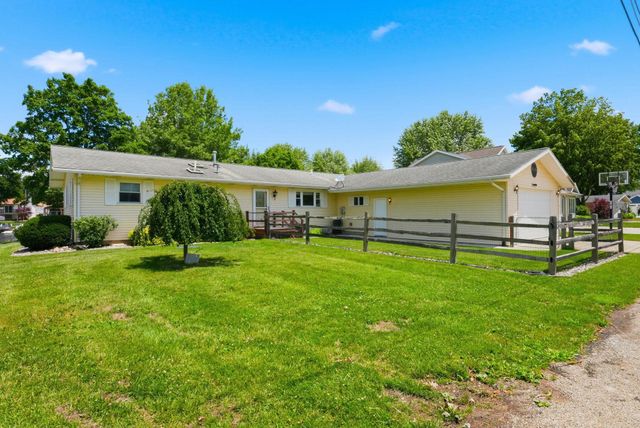 80 Lane 880 Snow Lake, Fremont, IN 46737