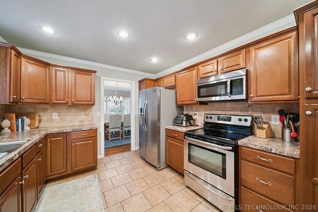 5144 E 30th Place, Tulsa, OK 74114