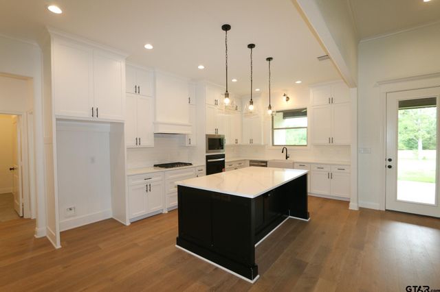 16503 Cooper Way, Tyler, TX 75703