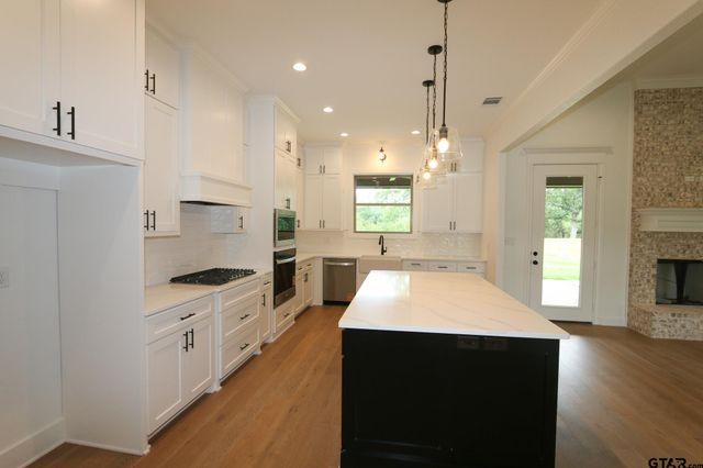 16503 Cooper Way, Tyler, TX 75703