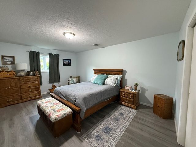 910 G Avenue, Vinton, IA 52349