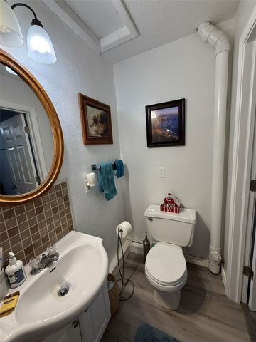 910 G Avenue, Vinton, IA 52349