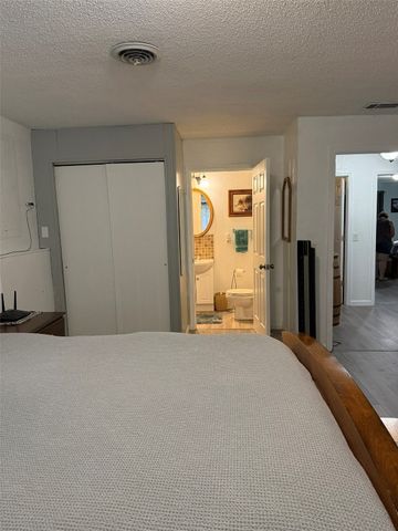 910 G Avenue, Vinton, IA 52349