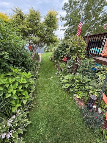 910 G Avenue, Vinton, IA 52349