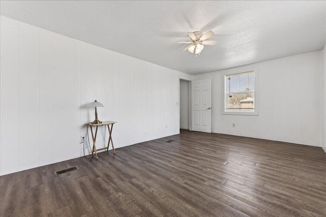 5483 Co Hwy 1087, Defuniak Springs, FL 32433