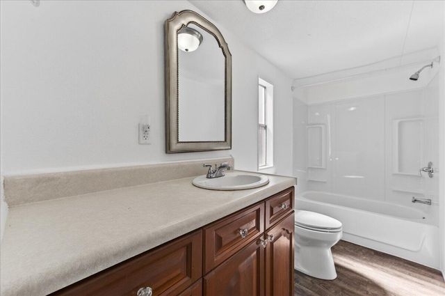 5483 Co Hwy 1087, Defuniak Springs, FL 32433