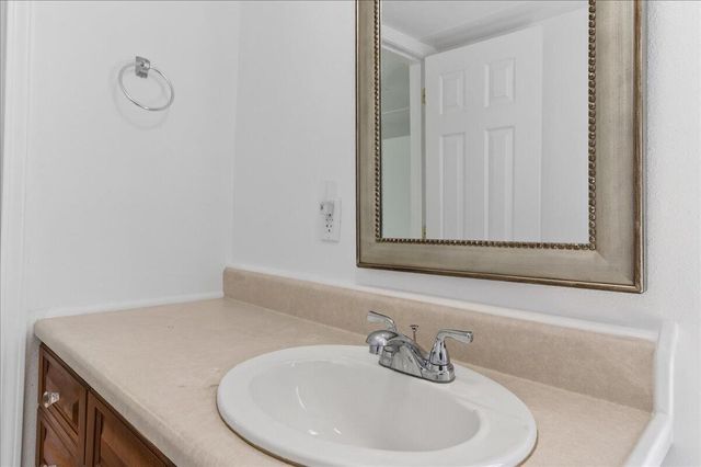 5483 Co Hwy 1087, Defuniak Springs, FL 32433