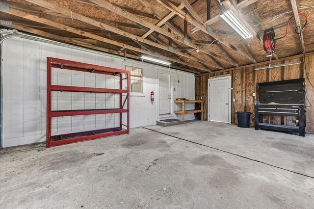 5483 Co Hwy 1087, Defuniak Springs, FL 32433