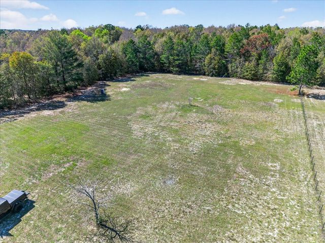 5483 Co Hwy 1087, Defuniak Springs, FL 32433