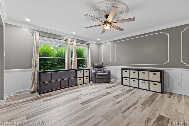 9837 Burning Tree Drive, Grand Blanc Charter Township, MI 48439