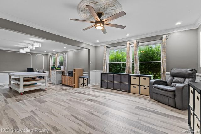 9837 Burning Tree Drive, Grand Blanc Charter Township, MI 48439