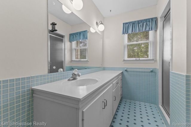 9837 Burning Tree Drive, Grand Blanc Charter Township, MI 48439