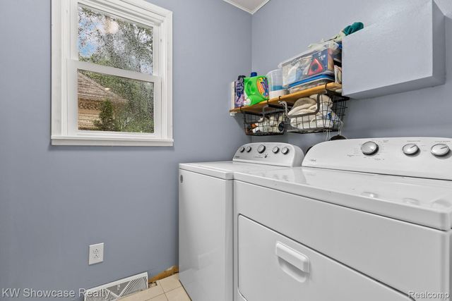 9837 Burning Tree Drive, Grand Blanc Charter Township, MI 48439