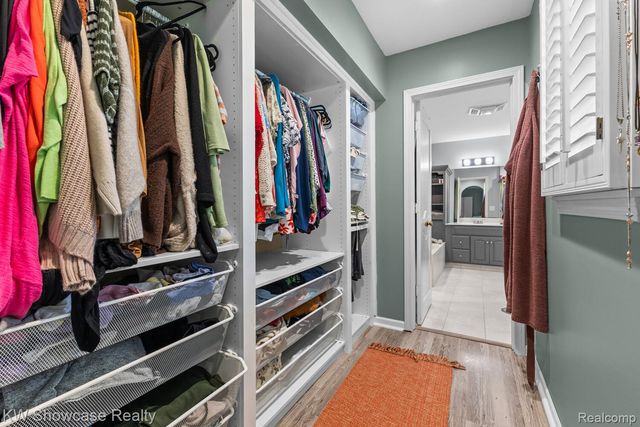9837 Burning Tree Drive, Grand Blanc Charter Township, MI 48439