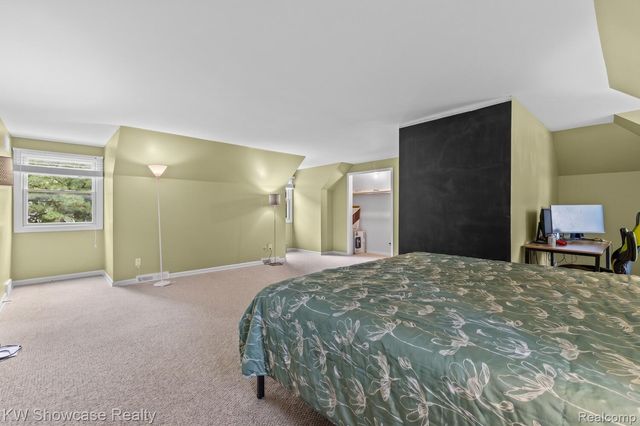 9837 Burning Tree Drive, Grand Blanc Charter Township, MI 48439
