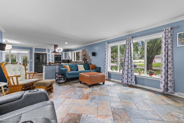 9837 Burning Tree Drive, Grand Blanc Charter Township, MI 48439