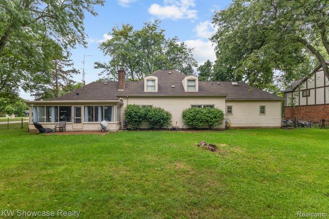 9837 Burning Tree Drive, Grand Blanc Charter Township, MI 48439