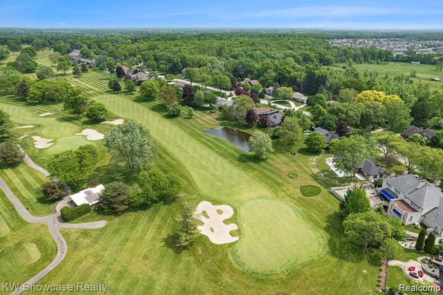 9837 Burning Tree Drive, Grand Blanc Charter Township, MI 48439