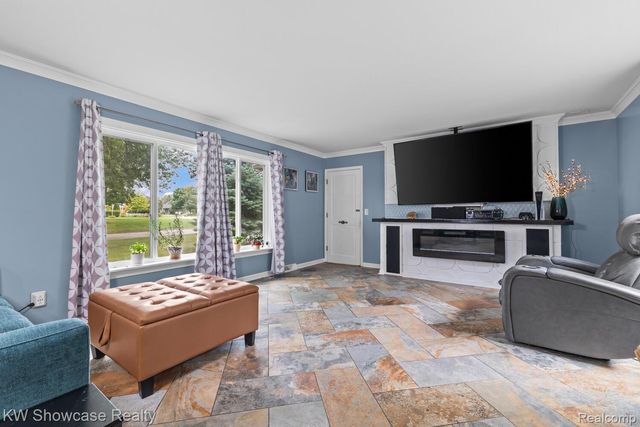 9837 Burning Tree Drive, Grand Blanc Charter Township, MI 48439