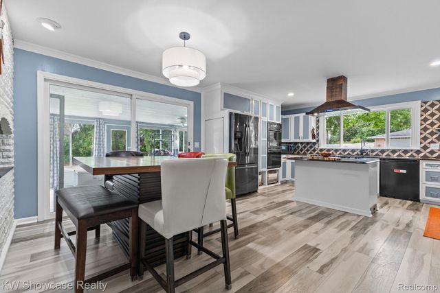9837 Burning Tree Drive, Grand Blanc Charter Township, MI 48439