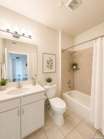 7342 Oak Manor Dr Apt 1205, San Antonio, TX 78229