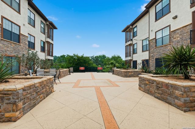 7342 Oak Manor Dr Apt 1205, San Antonio, TX 78229