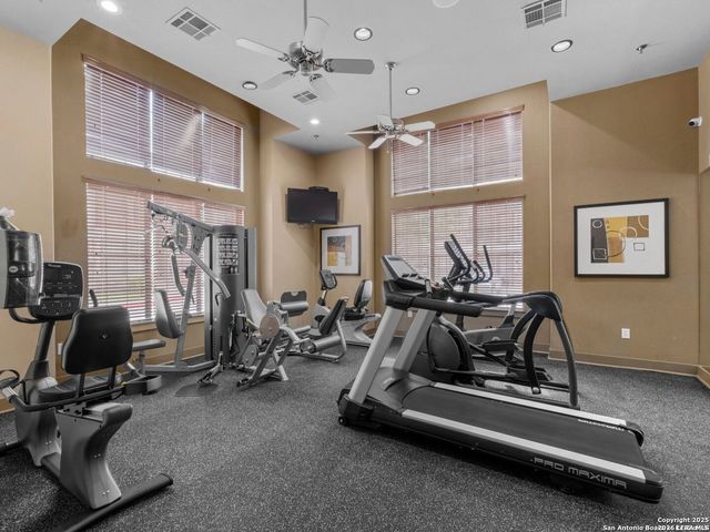 7342 Oak Manor Dr Apt 1205, San Antonio, TX 78229