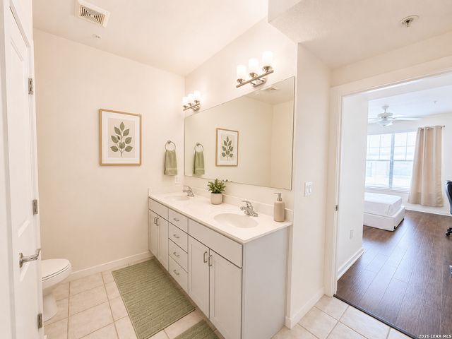 7342 Oak Manor Dr Apt 1205, San Antonio, TX 78229