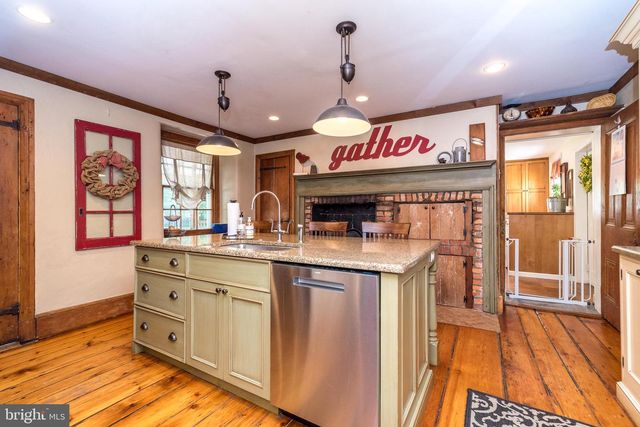 1 VILLAGE WAY, Plymouth Meeting, PA 19462