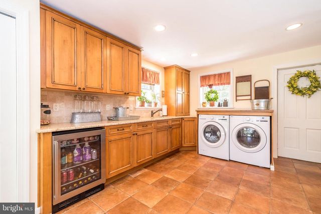 1 VILLAGE WAY, Plymouth Meeting, PA 19462