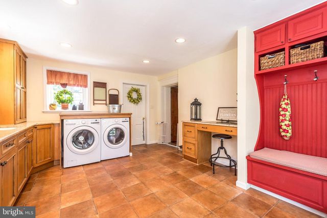 1 VILLAGE WAY, Plymouth Meeting, PA 19462