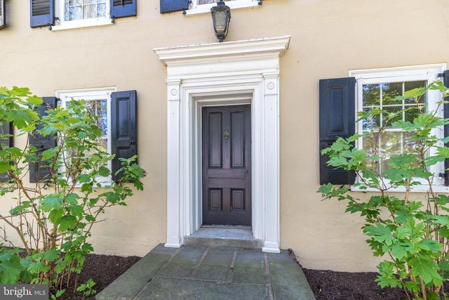 1 VILLAGE WAY, Plymouth Meeting, PA 19462